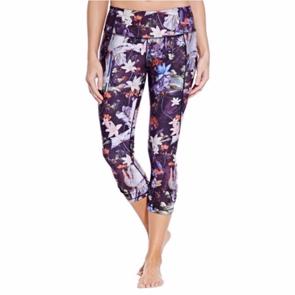 CALIA by Carrie Underwood Pants - Calia Carrie Underwood Floral Capris